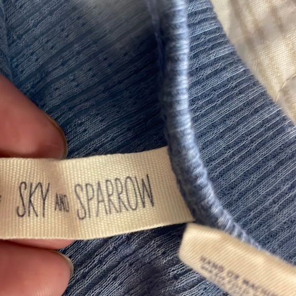 Sky and Sparrow Blue Button Down Cropped T-shirt XL - Picture 3 of 8